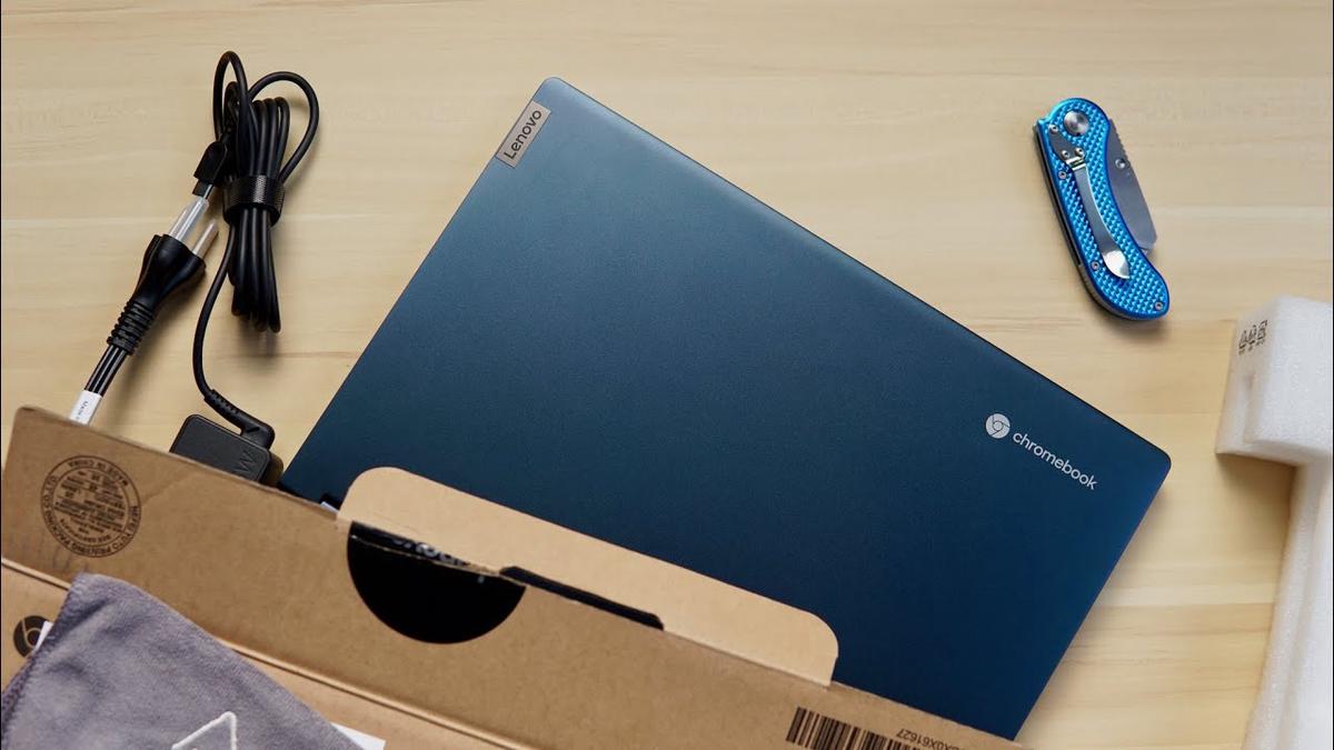 'Video thumbnail for Lenovo Chromebook Flex 5i Unboxing & Initial Impressions'